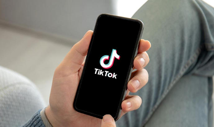 TikTok发布Smart Split等AI工具，跨境营销效率倍增